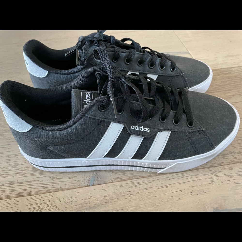 Adidas daily 3.0 shoes size 8.5